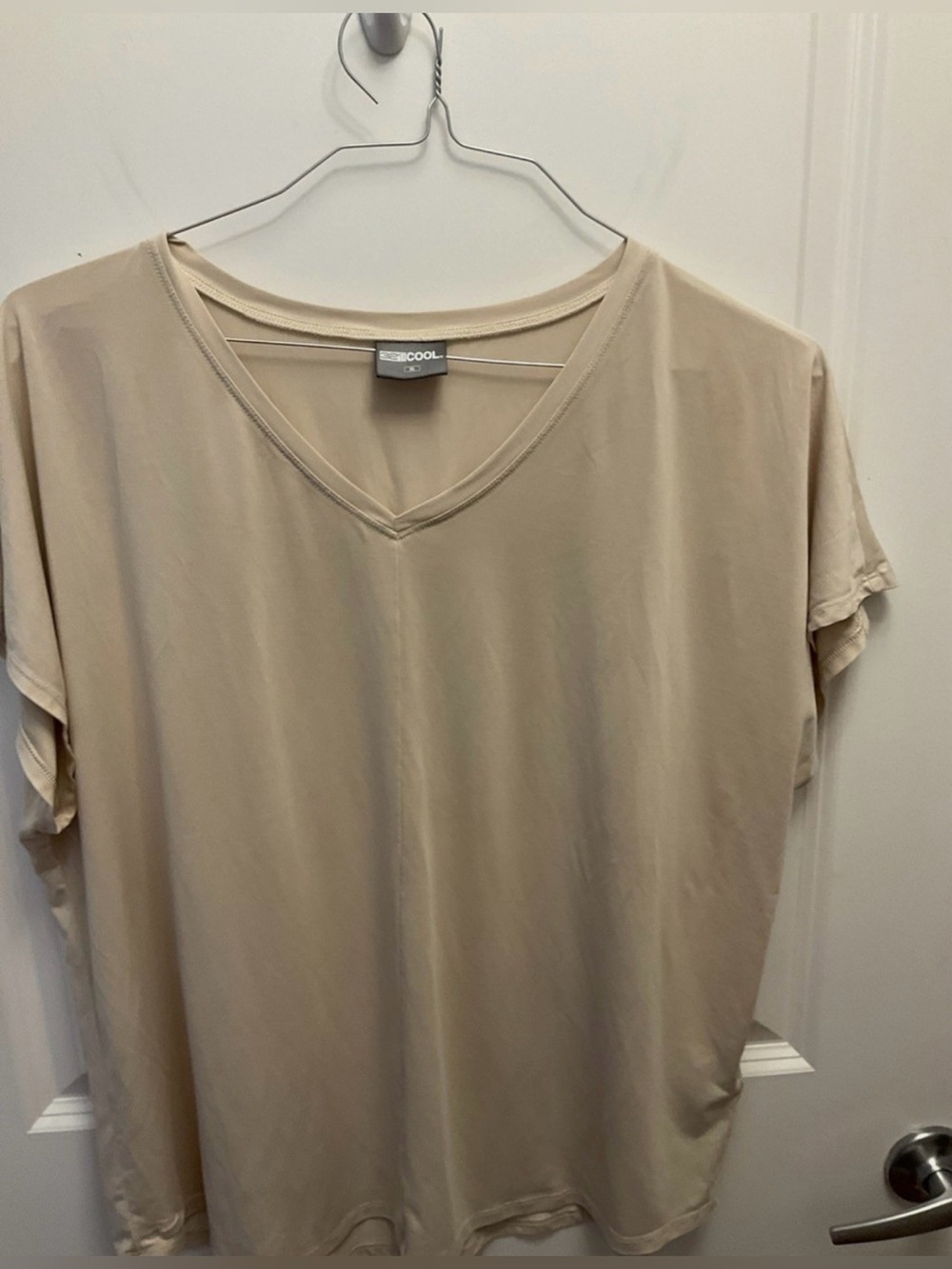32 Degrees Cool Women’s V-Neck Short Sleeve Top — Beige